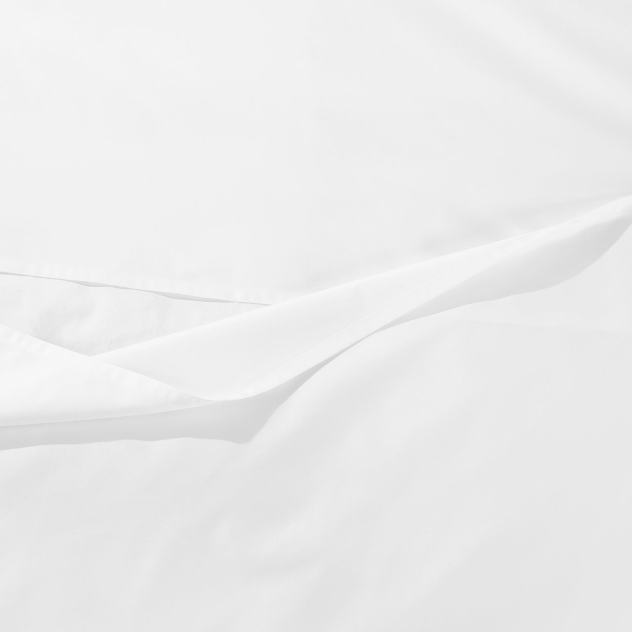DuvetCover-CentiumSatin-DesignerClosure-Detail.jpg