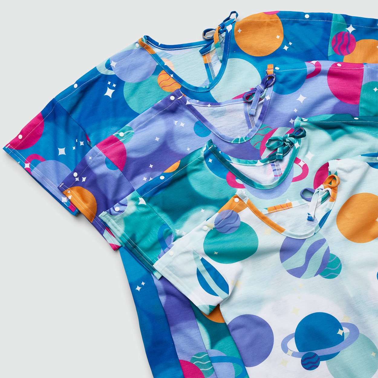 Pediatric-CosmicComfort-IVGown-03.jpg