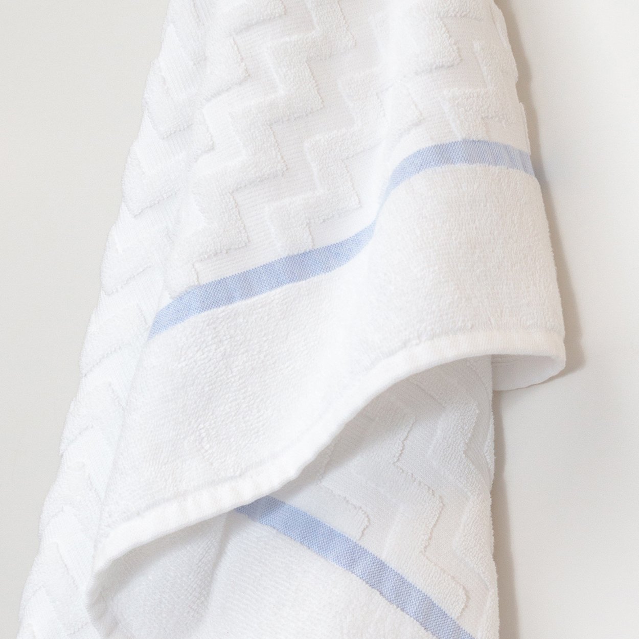 Towel-Pool-EuroSpa-Stairstep-Blue.jpg