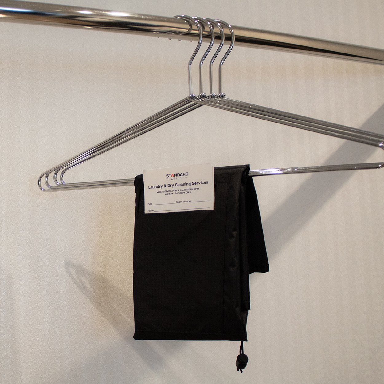 Garmet-Bag-Laundry-Bag-VersaValet-05.jpg