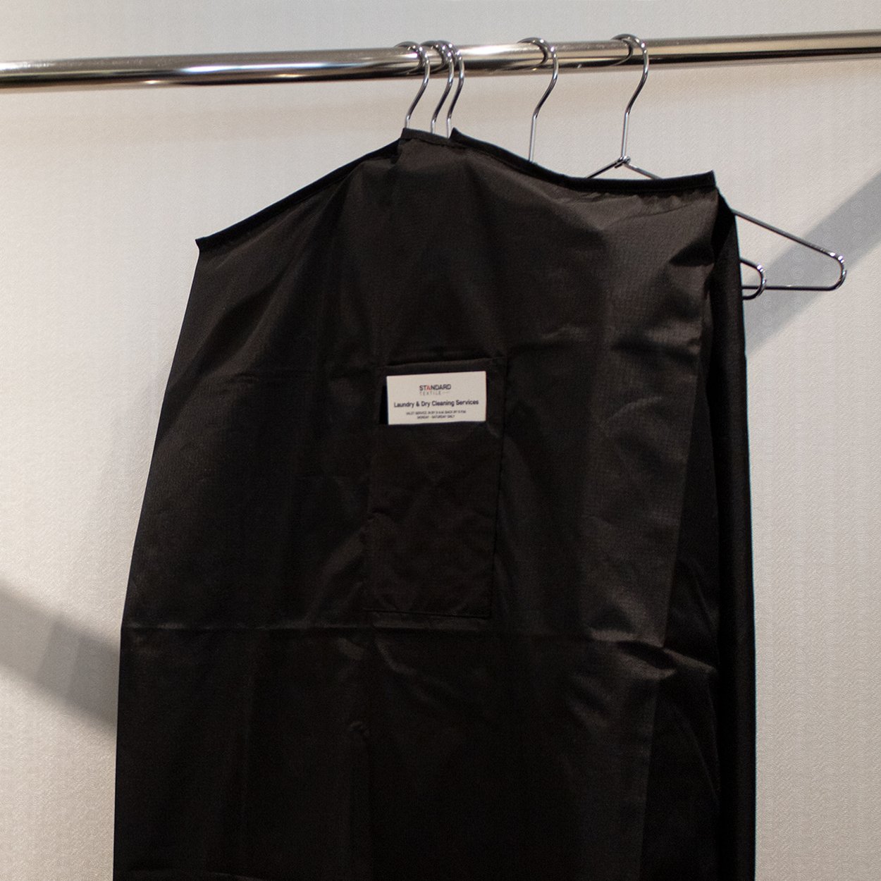 Garmet-Bag-Laundry-Bag-VersaValet-04.jpg