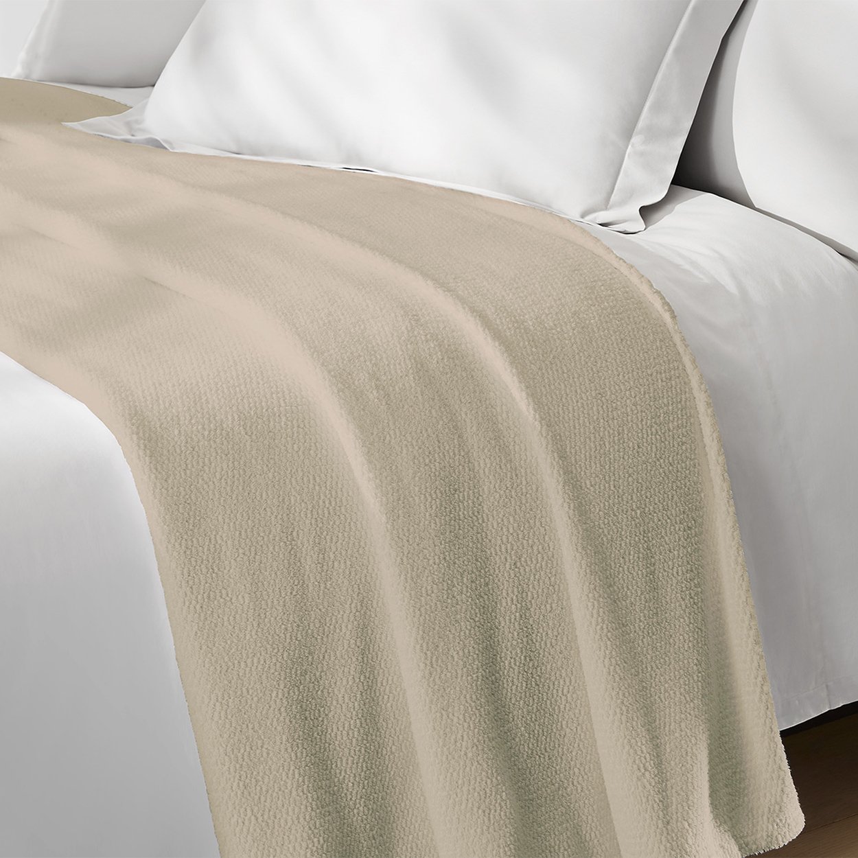 Blanket-Lynova-Main-champagne.jpg
