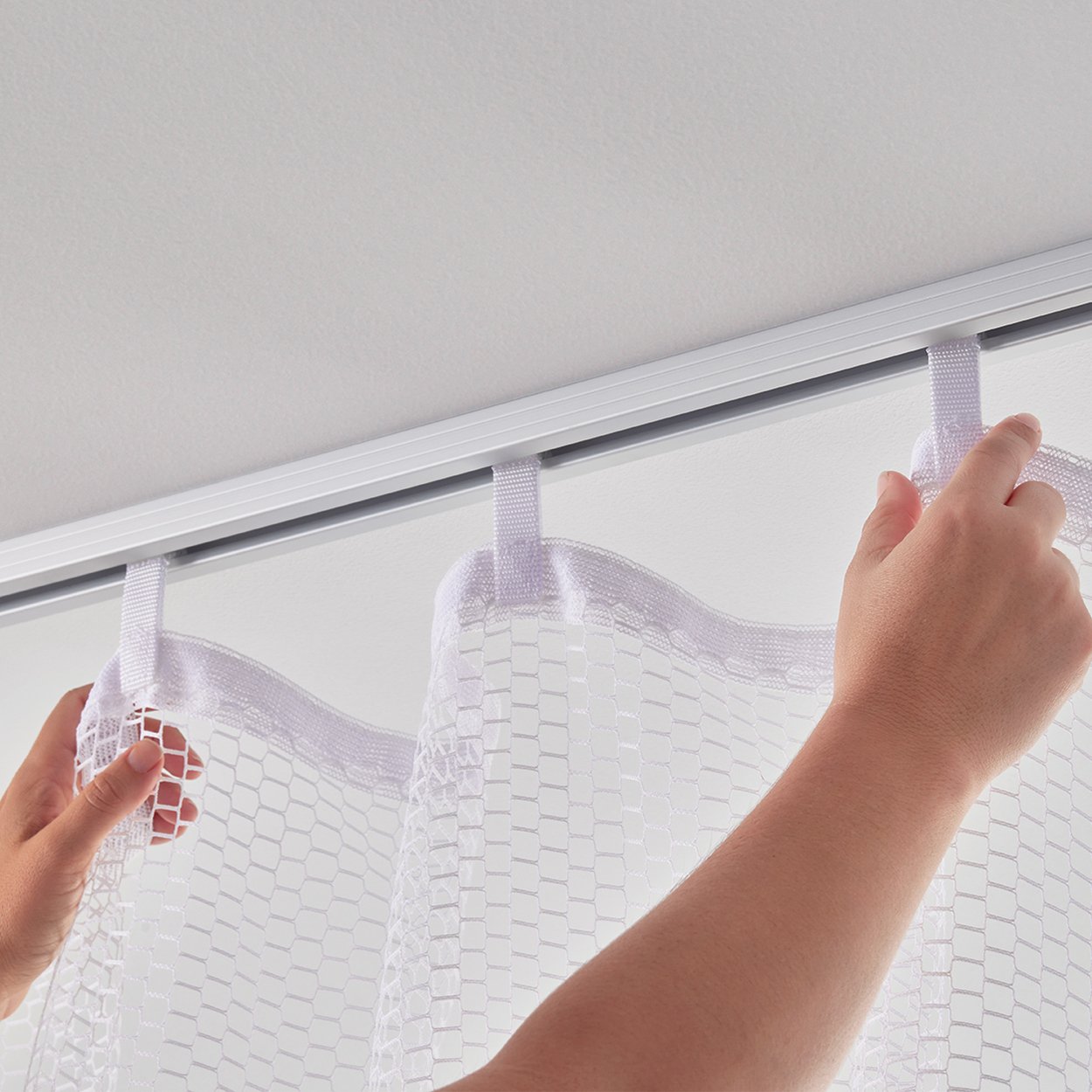 Reusable-Privacy-Curtain-AMY-03.jpg