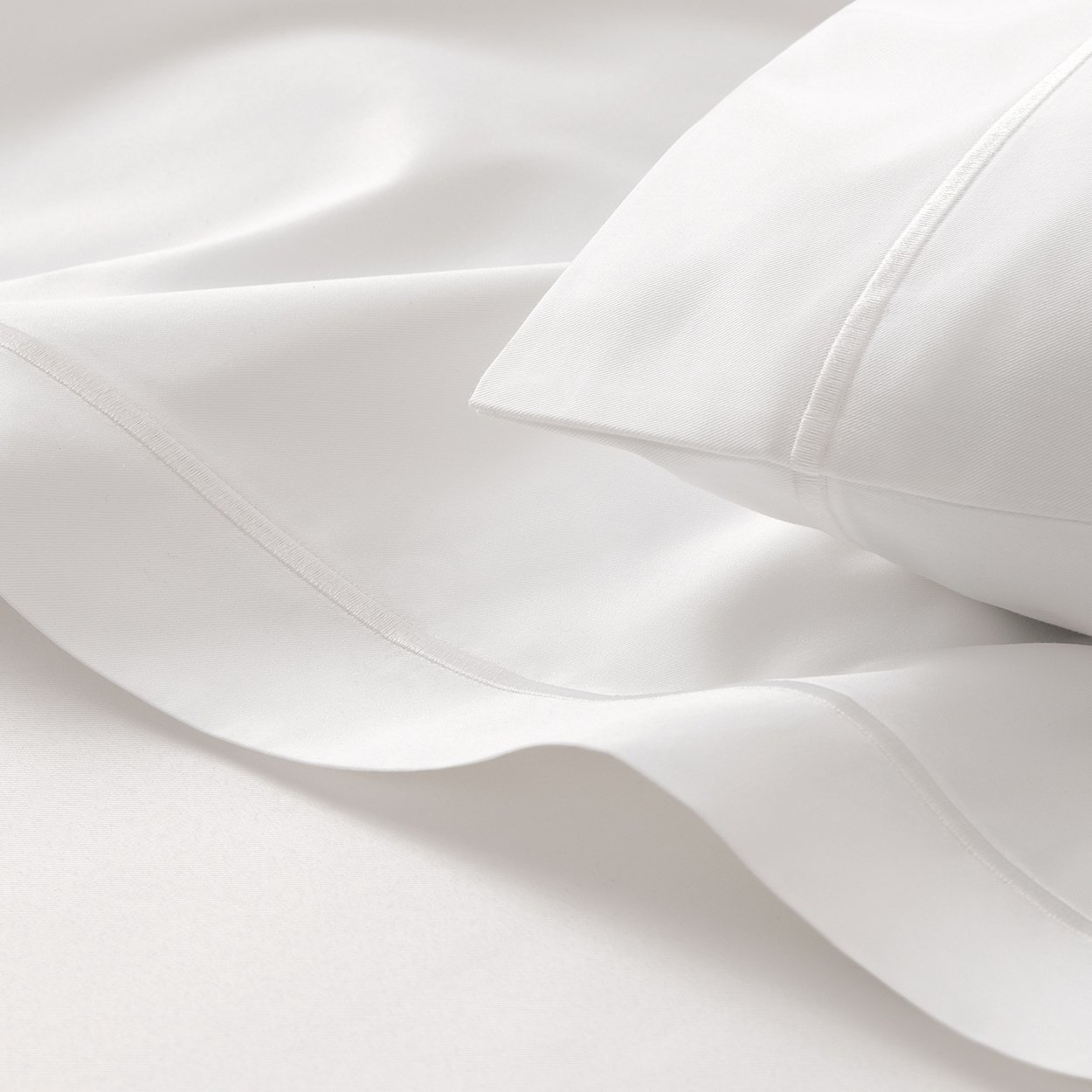 Sheet-Centium-Satin-Festooned-Single-FlatSheet-White-main.jpg