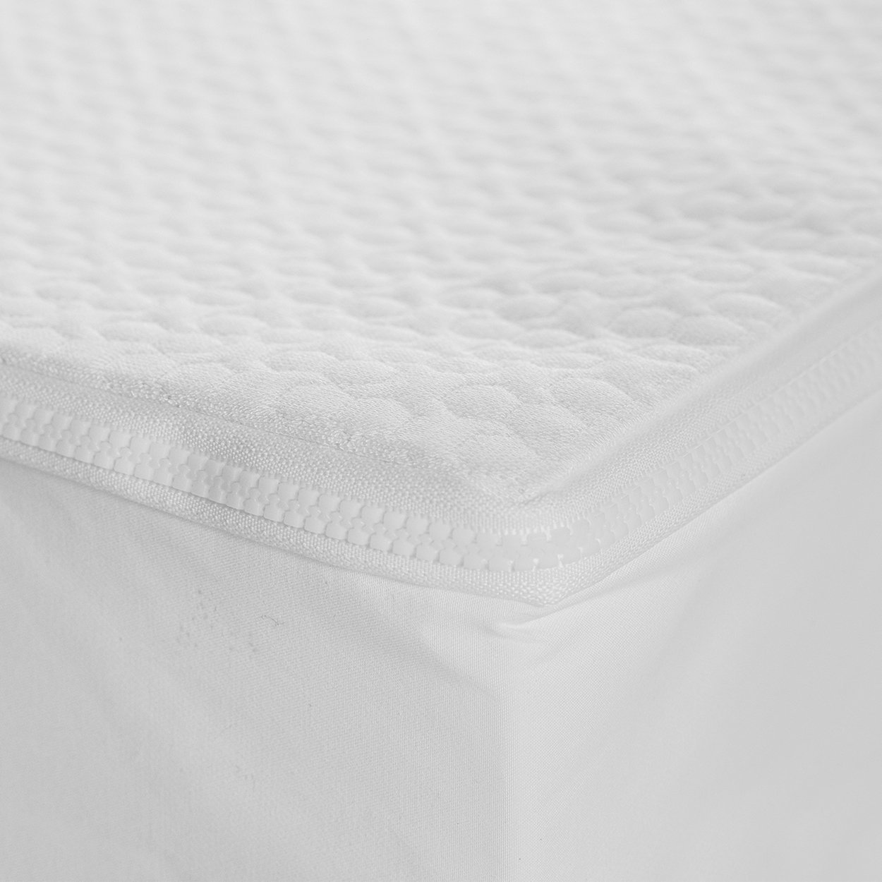 Mattress-Encasement-AllerEase-DuraFlex-Top-Platinum-main.jpg