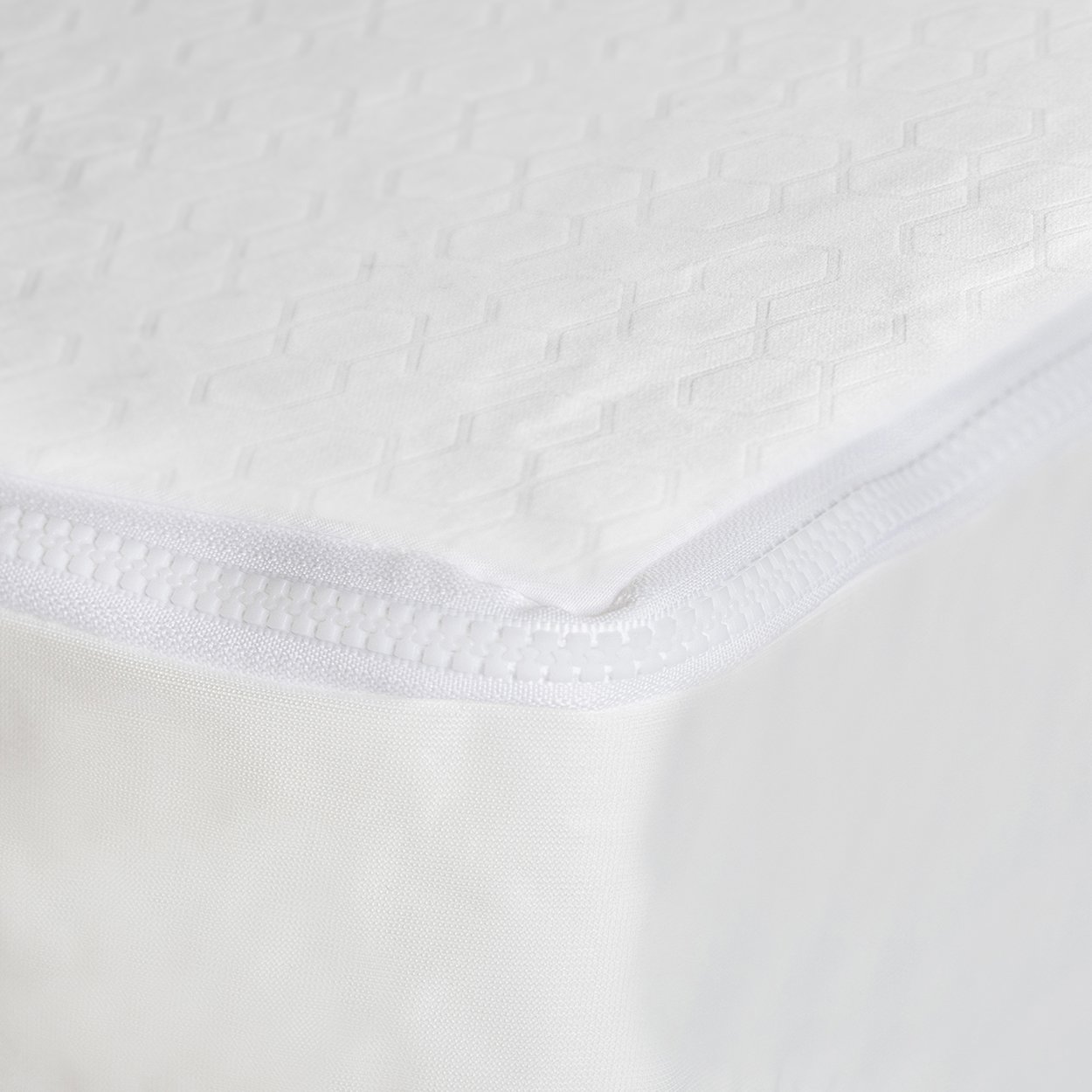 Mattress-Encasement-AllerEase-DuraFlex-Top-Gold-main.jpg