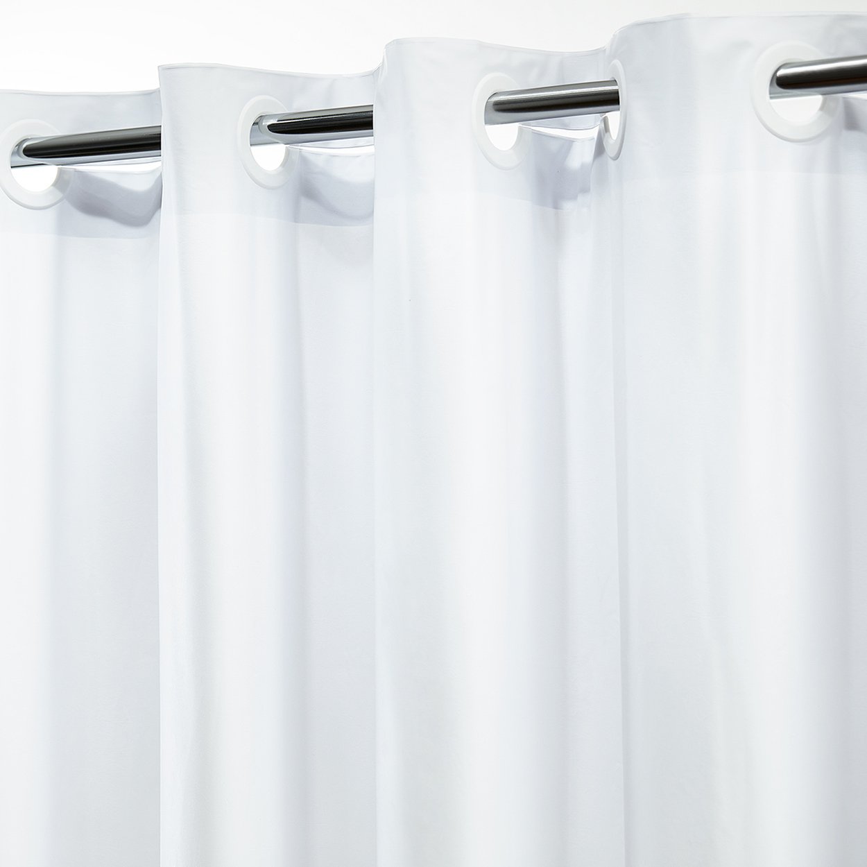 Shower-Curtain-Hookless-Windowless-Cruise-Vinyl-White-02.jpg