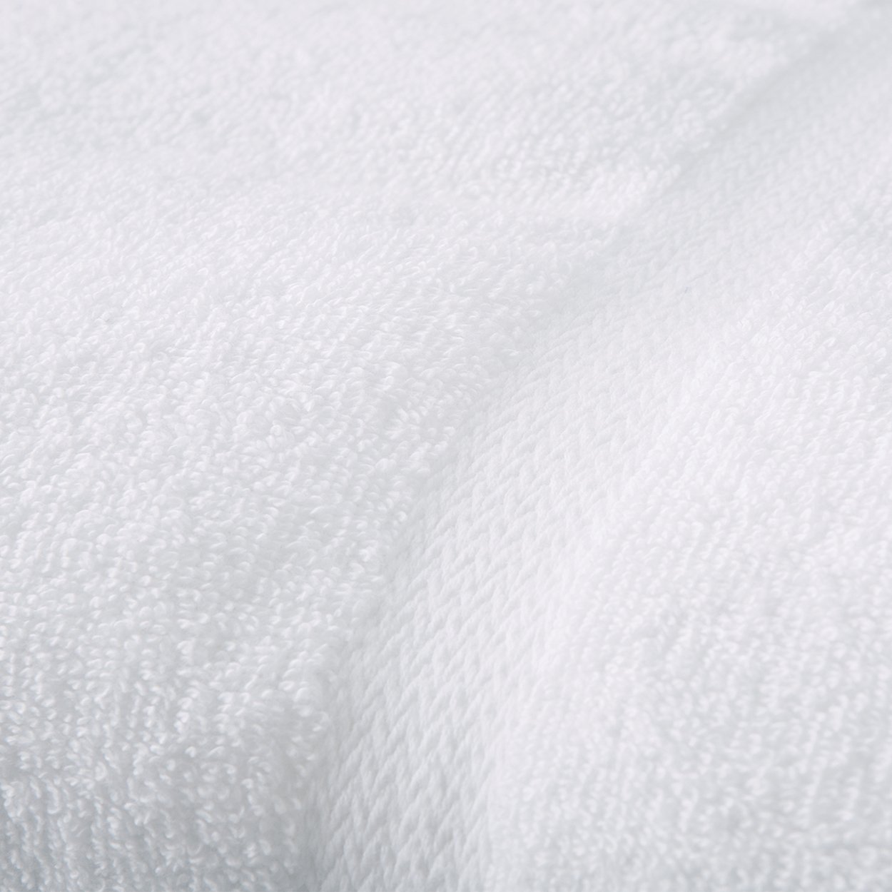 Towel-EuroTouch-02.jpg