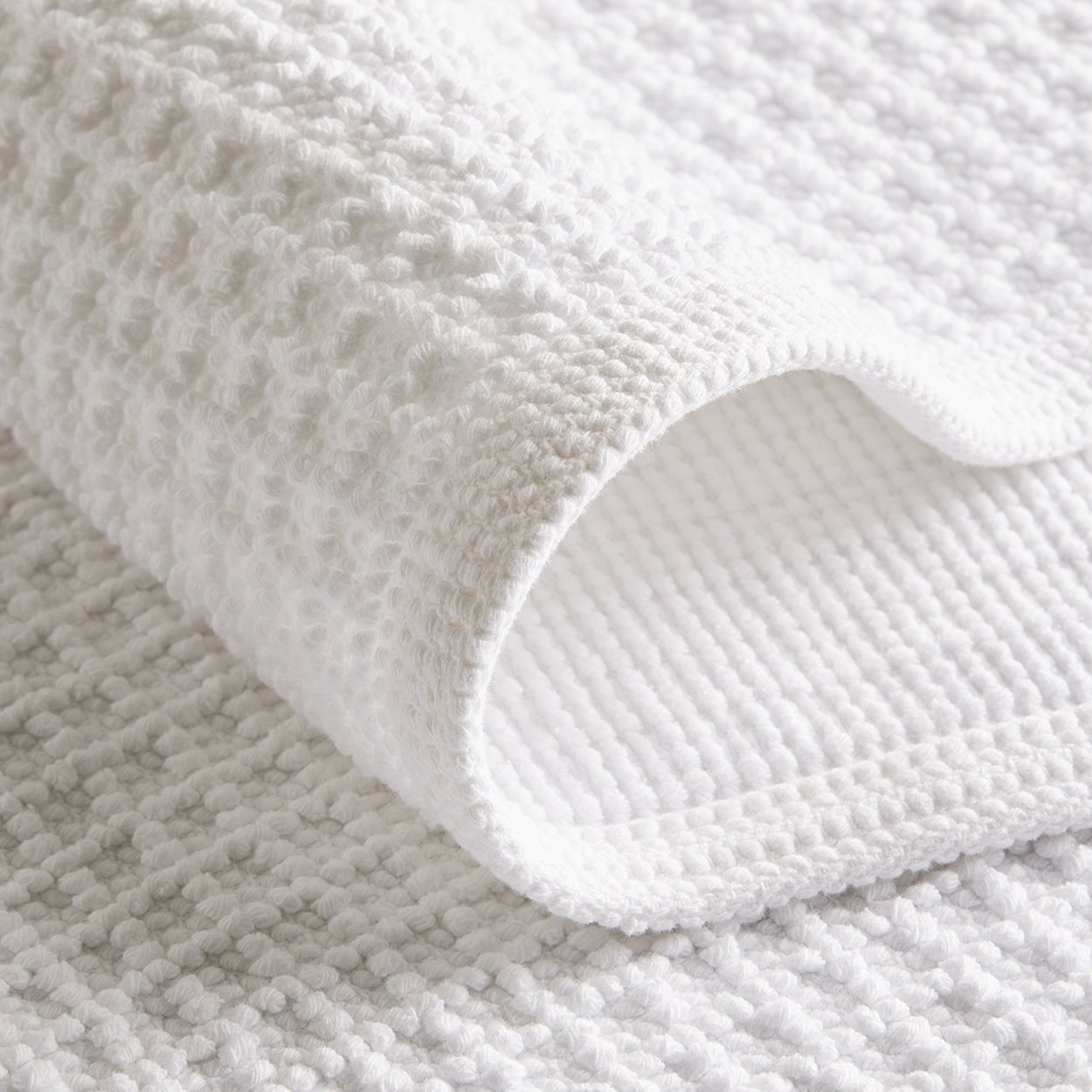 Bath-Rug-Artesano-NonSlip-main.jpg