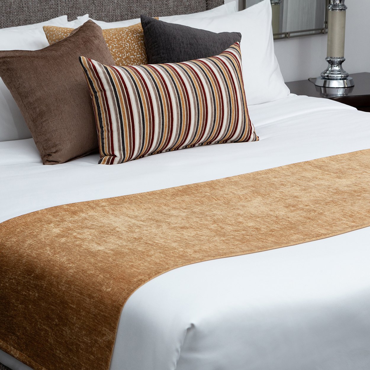 Room-Decor-Bed-Scarf-04.jpg