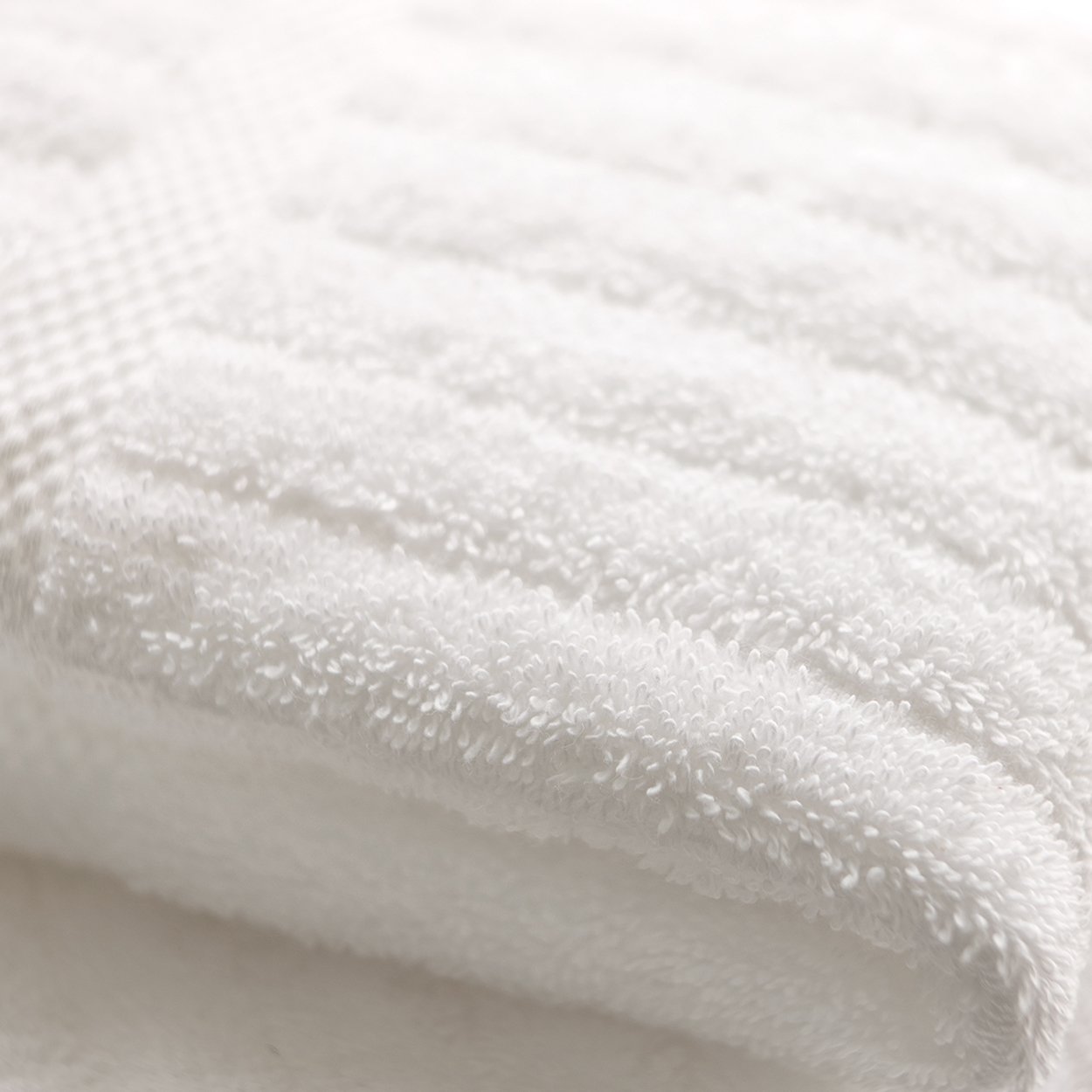 Towel-LuxuryStripe-02.jpg