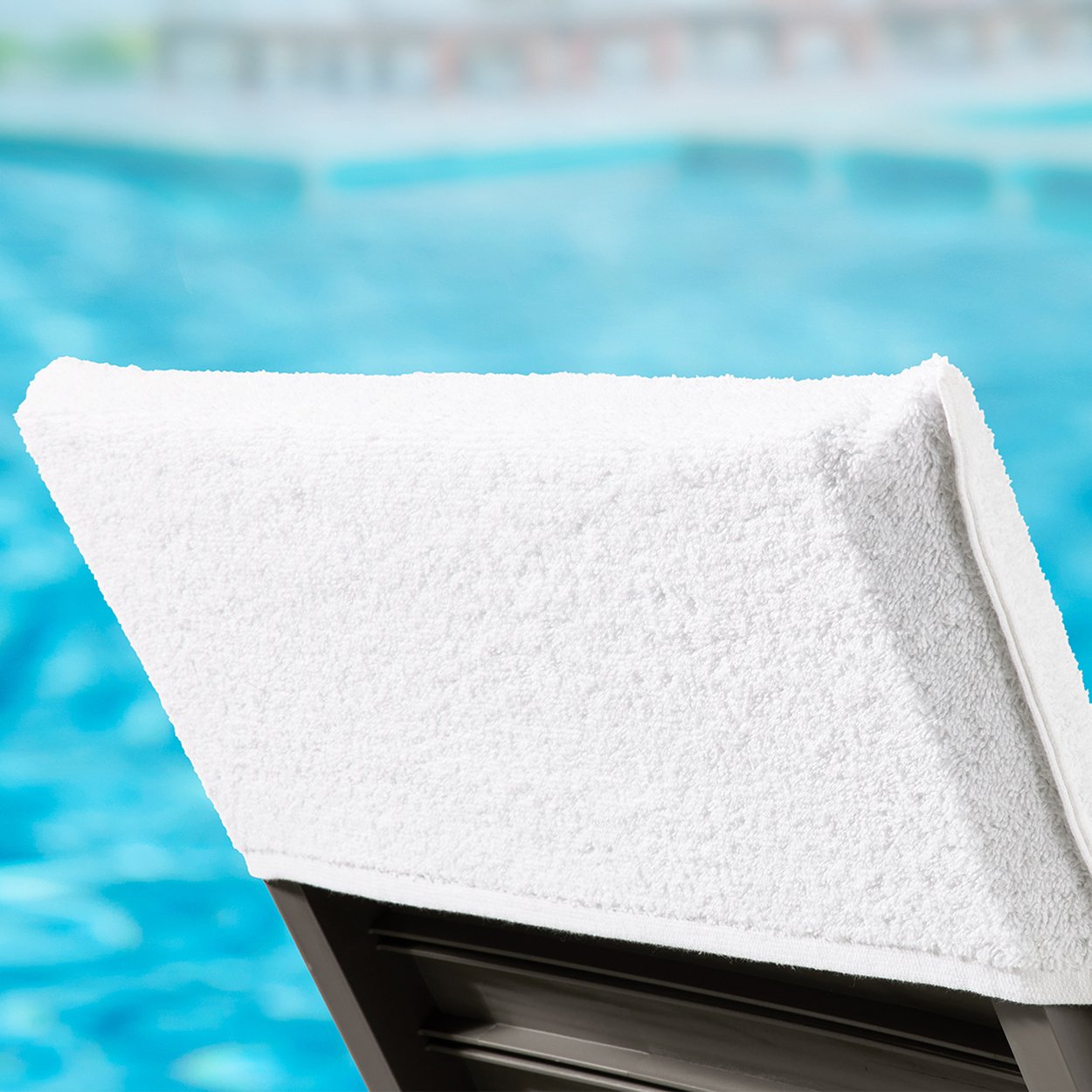 Towel-Lounge-Chair-Cover-White-02.jpg