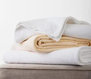 Blankets for Hospitality