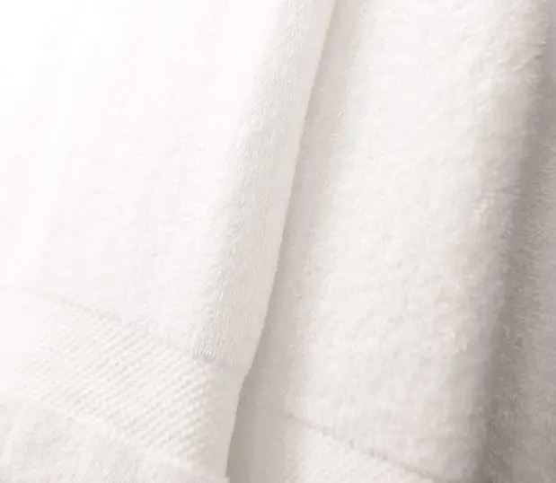 Detail of EuroClassique long-lasting towels.