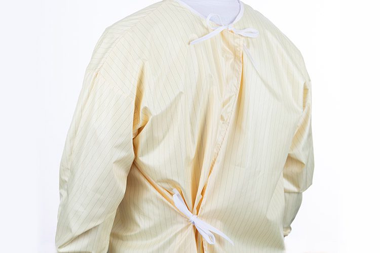 Image shows the back closure of reusable isolation gown. This reusable isolation gown is manufactured with innovative ComPel® technology.