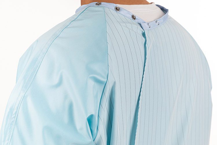 Back of ComPel® MLR surgical gown.