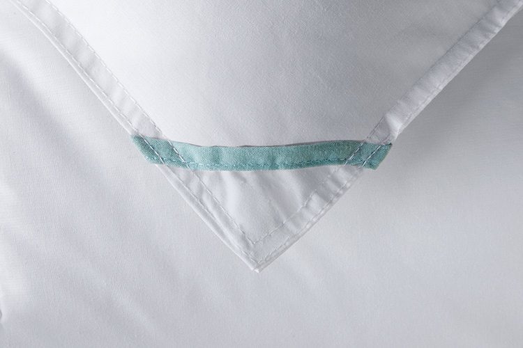 EZ ID® color-coded loops for size identification of Interloft blanket