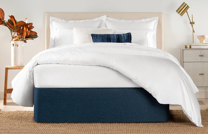 Designed with luxury hotels and resorts in mind, Circa® offers a simple and affordable way to get the smooth, modern look of a platform bed without the hassle.