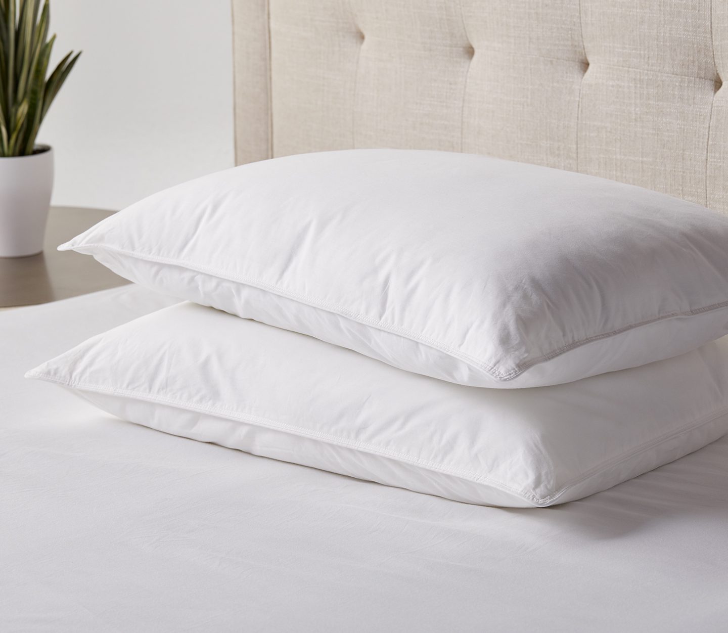 Down Alternative Pillow, Hotel Bedding