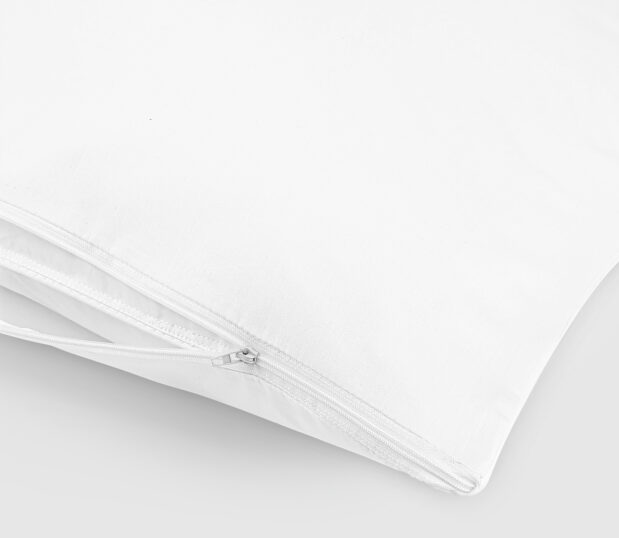 This no-iron pillow cover features a zipper closure.