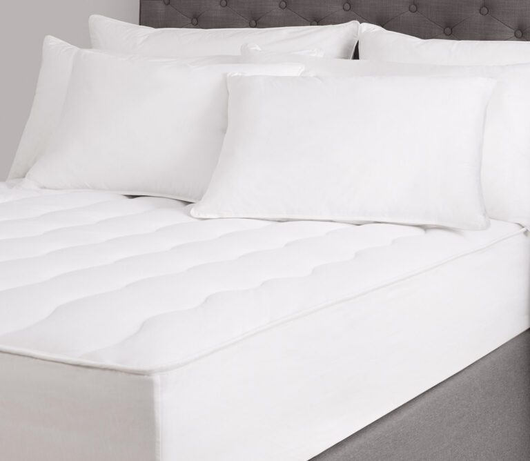 ComfortCloud™ Plush Mattress Pad Luxury Waterproof Comfort