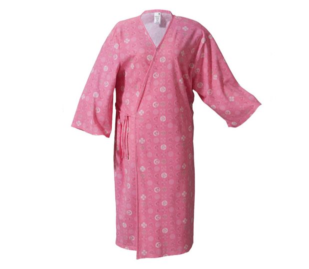Our lotus pink Women’s Healing Spaces® Mammography feature a front closure with ties at the waist and snap closures at the neck.