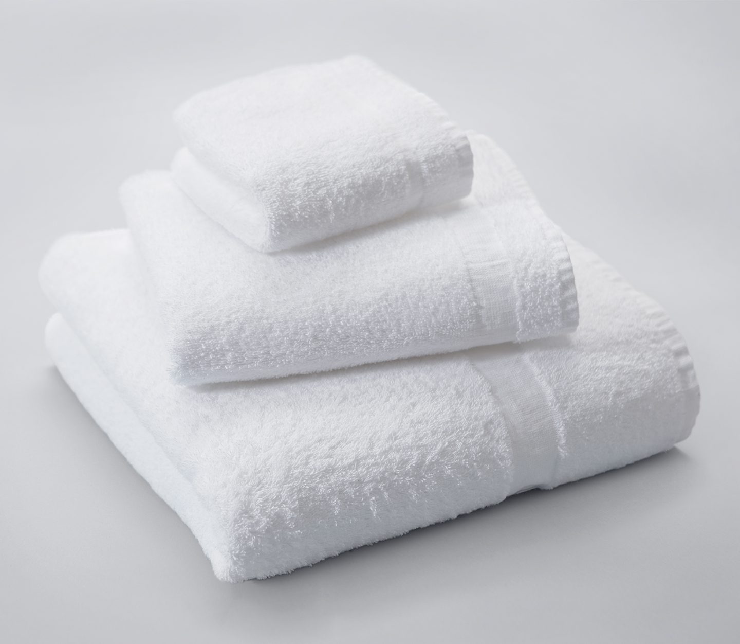 Standard Textile - Luxe Towels (Capitol), White, Washcloth - Set of 4