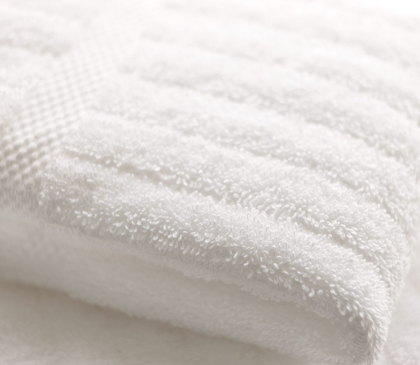 Standard Textile - Luxe Towels (Capitol), White, Washcloth - Set of 4