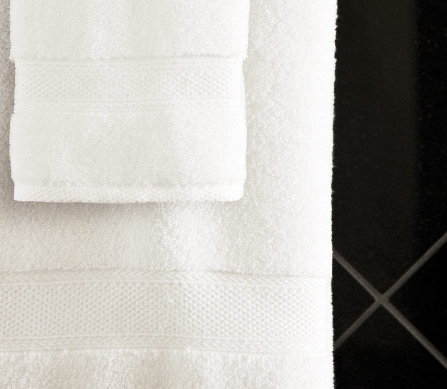 Hotel Bath Towels: Your Key to a Five-Star Bathroom Experience