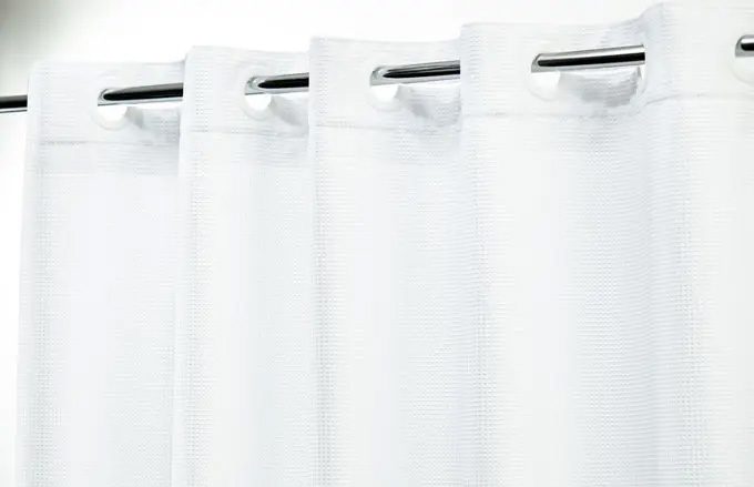 Guide to Shower Curtains: Get to Know Colors, Sizes, Materials