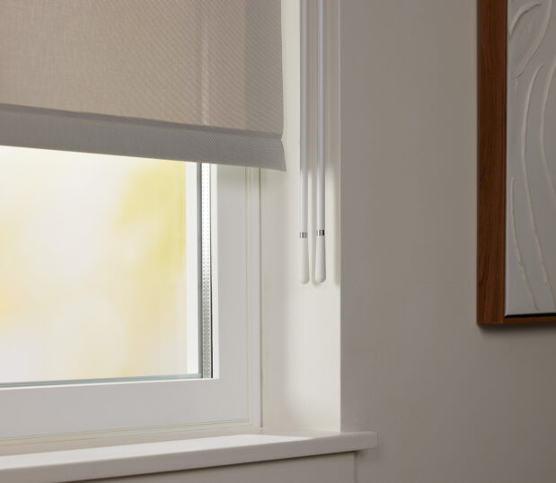 award-winning, chain-free solar shades