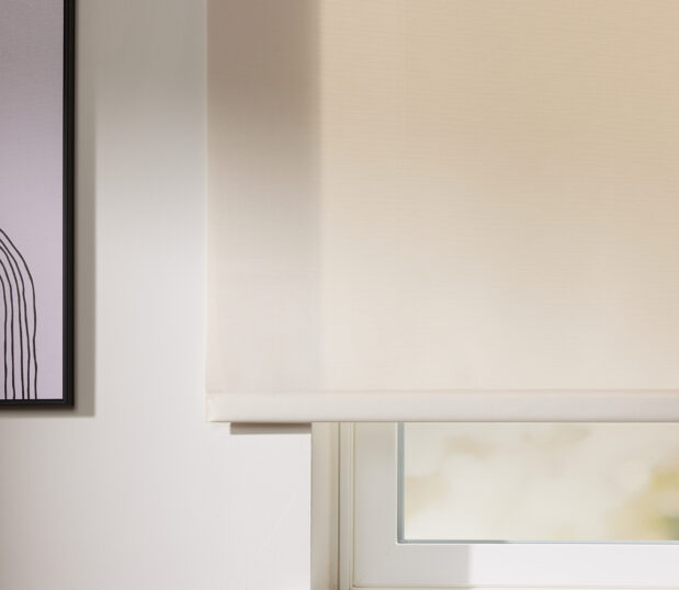 award-winning, chain-free solar shades